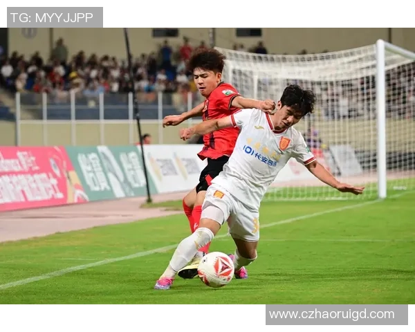 重庆足球队进攻策略分析与防守漏洞探讨 重庆足球队进攻策略分析与防守漏洞探讨