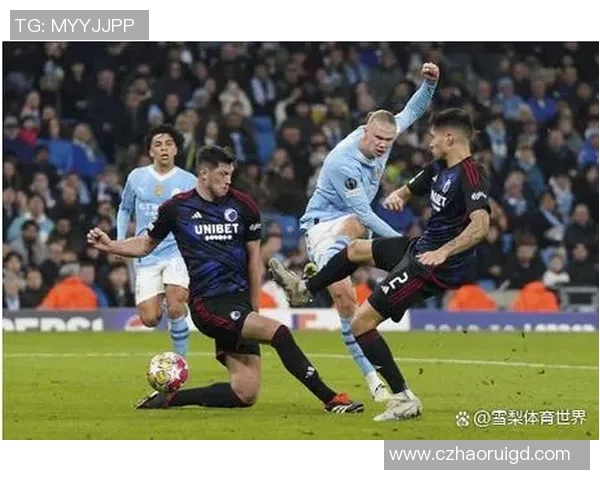 中超激战曼城小胜巴萨乌龙球成比赛转折点引发热议 中超激战曼城小胜巴萨乌龙球成比赛转折点引发热议