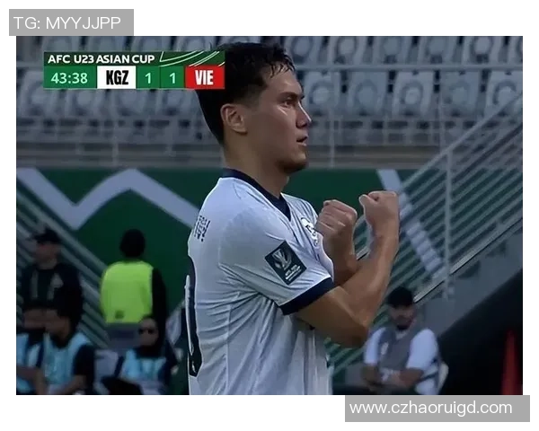 中超精彩对决曼联逆转拜仁乌龙球引发全场狂欢与转会热议 中超精彩对决曼联逆转拜仁乌龙球引发全场狂欢与转会热议