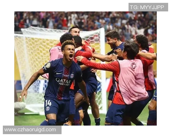 足总杯激战:巴黎圣日耳曼与马竞鏖战至平局补时进球引发全场狂欢 足总杯激战:巴黎圣日耳曼与马竞鏖战至平局补时进球引发全场狂欢