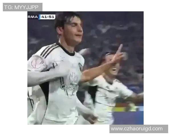 国王杯惊现冷门多特蒙德力克曼联引发全场轰动 国王杯惊现冷门多特蒙德力克曼联引发全场轰动