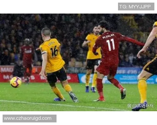 国王杯惊现冷门利物浦与波尔图战平绝杀瞬间引发全场狂欢 国王杯惊现冷门利物浦与波尔图战平绝杀瞬间引发全场狂欢