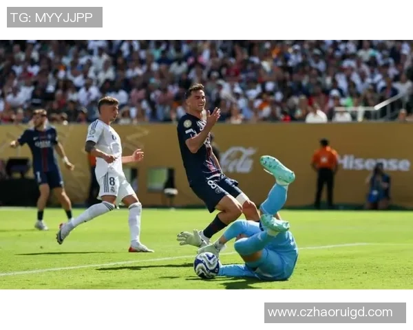 皇马友谊赛大胜里昂三球零封赛场惊喜瞬间引发热烈反响 皇马友谊赛大胜里昂三球零封赛场惊喜瞬间引发热烈反响